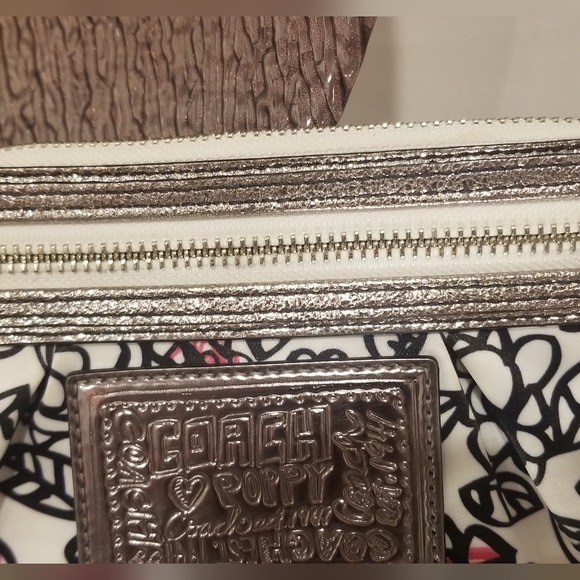 COACH Poppy Graffiti Slingpack Crossbody - Picture 7 of 11